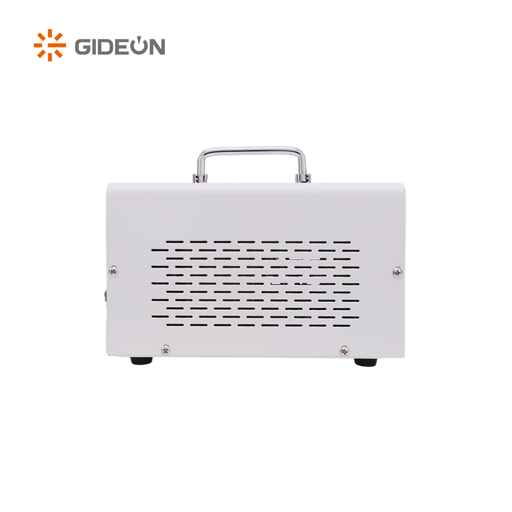 GD-AVR30-UN Fast Creation Portable Universal Plug Standard Voltage Stabilizer for Home Use